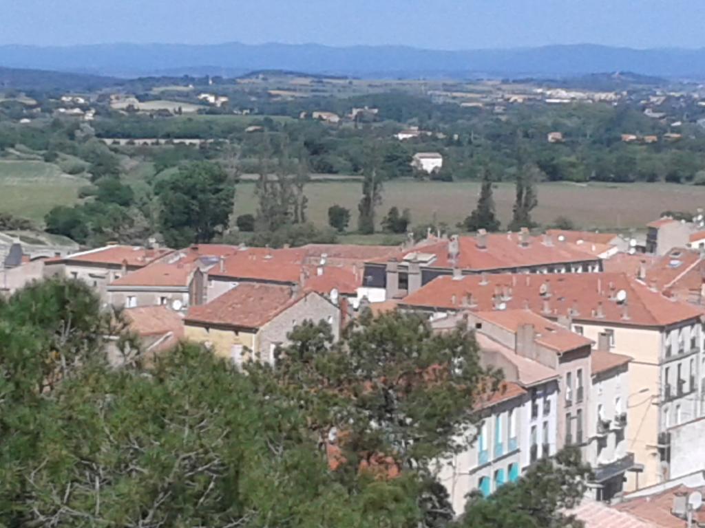 Venez Rever Beziers Centre Et Gare Il Y A Plus Cher Mais C Est Moins Bien Ngoại thất bức ảnh